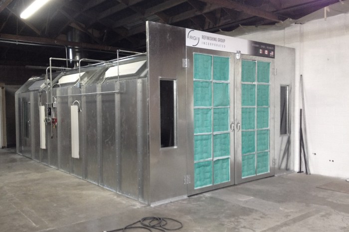 Door spray booth