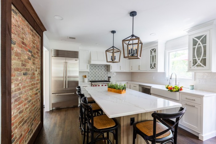 Wolf Oven in Farmhouse-Style Kitchens