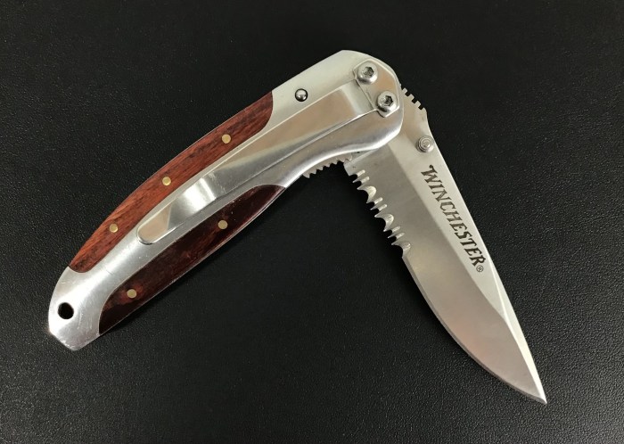 Winchester pocket knife