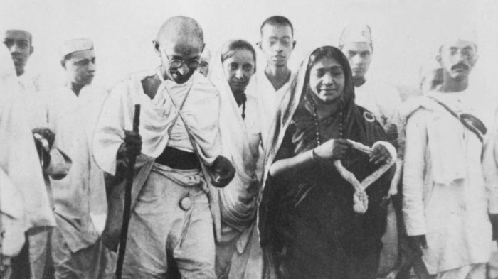 Norman Rockwell vs. Mahatma Gandhi: A Comparison of Nonviolent Leaders and Freedom of Speech