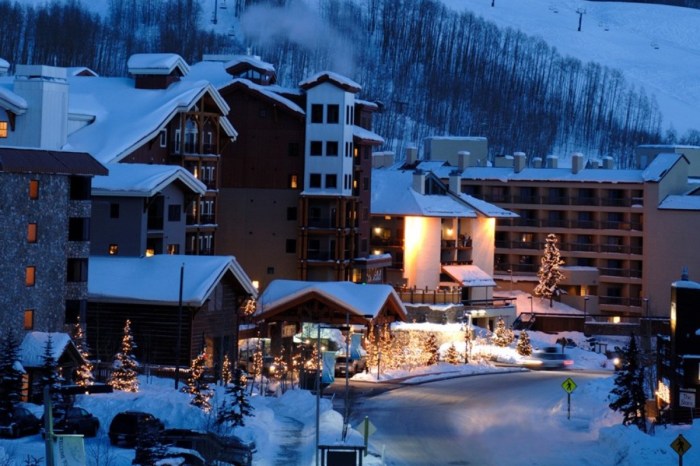 Lodge mountaineer square crested butte exterior