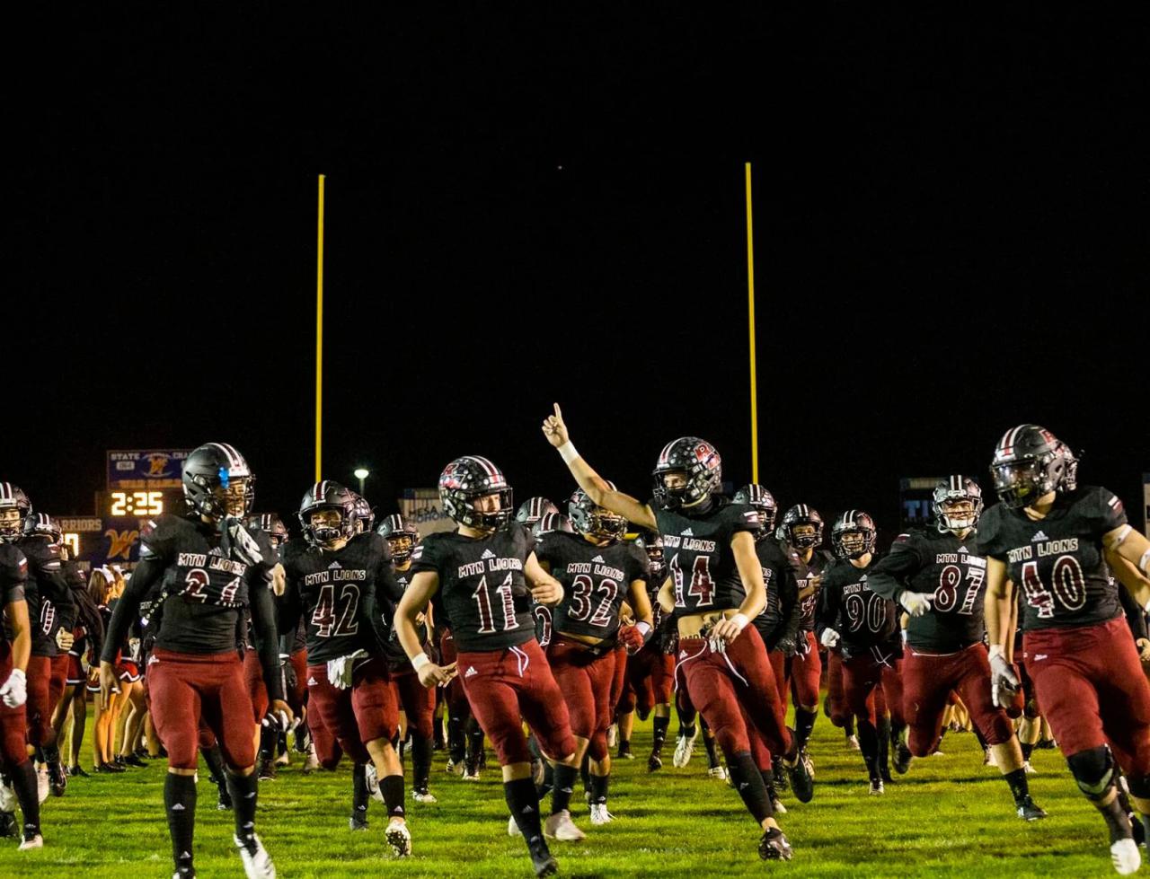 Red mountain football game