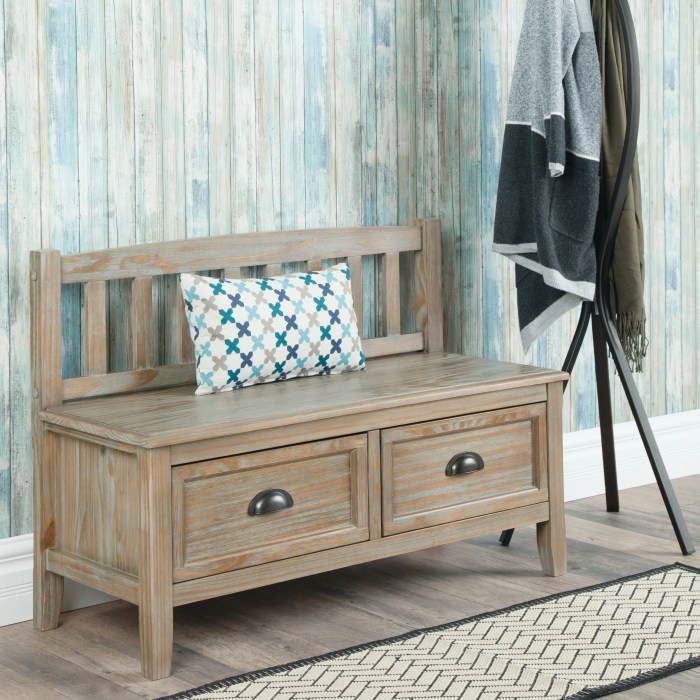 Maximize Entryway Space: Hall Tree Bench with Ample Storage