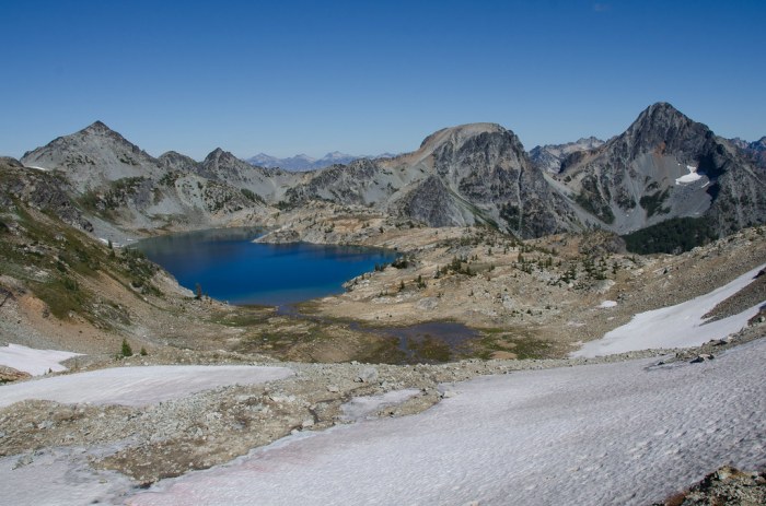 Carne mountain high traverse to ice lakes