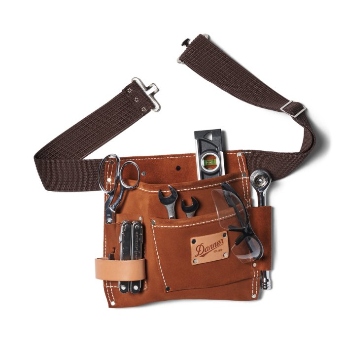 Tool belt with tools