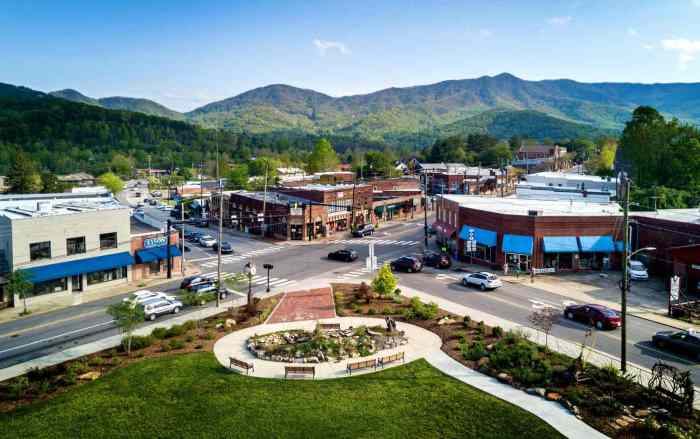 White horse black mountain north carolina