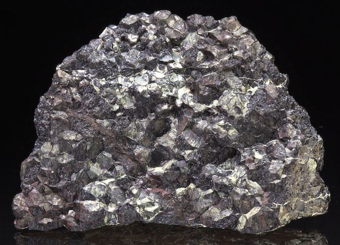 Mountain chromite gear