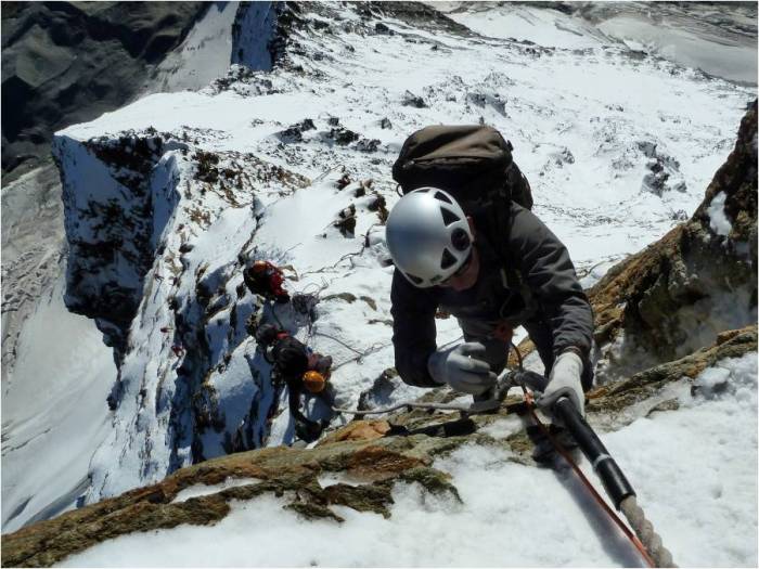 Mapfre mountain climbing