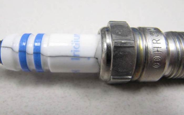 Spark Plug Cracks: Inspecting for Damage