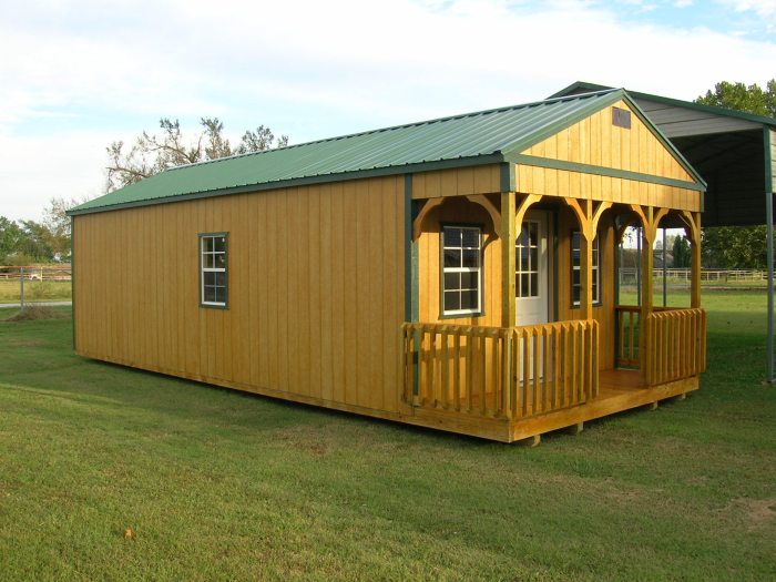 Storage building with porch