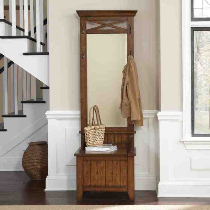 Small Hall Tree Bench with Built-in Mirror: A Functional and Stylish Piece