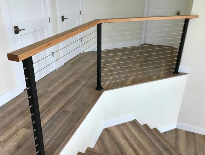 Stainless steel cable railing for wood post