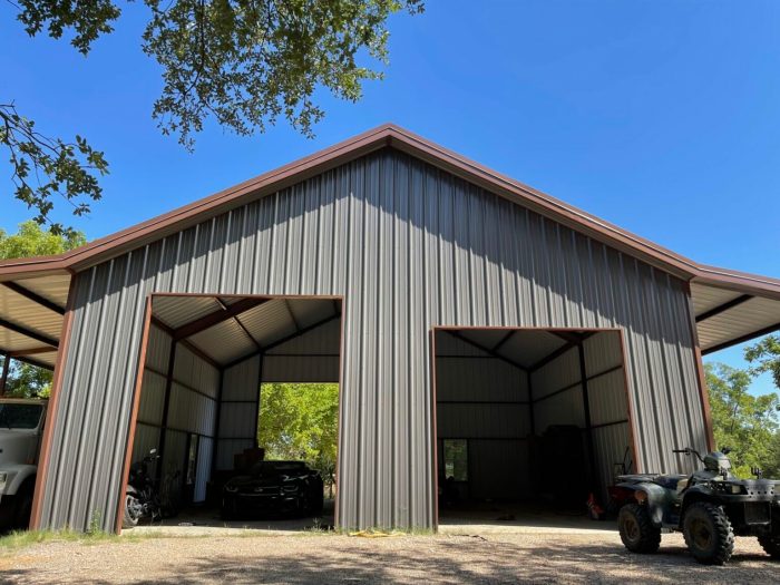 Quarters pole barndominium 40x80 40x60 barns cost