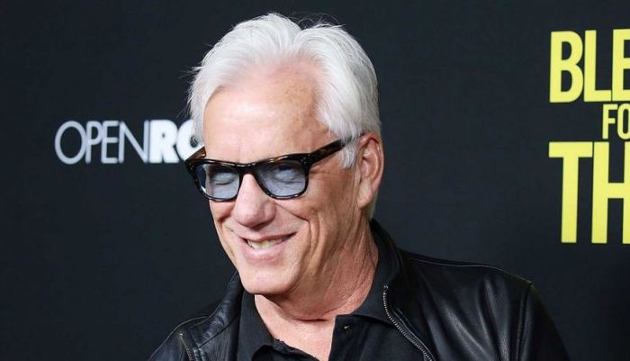 Does actor james woods have corvette