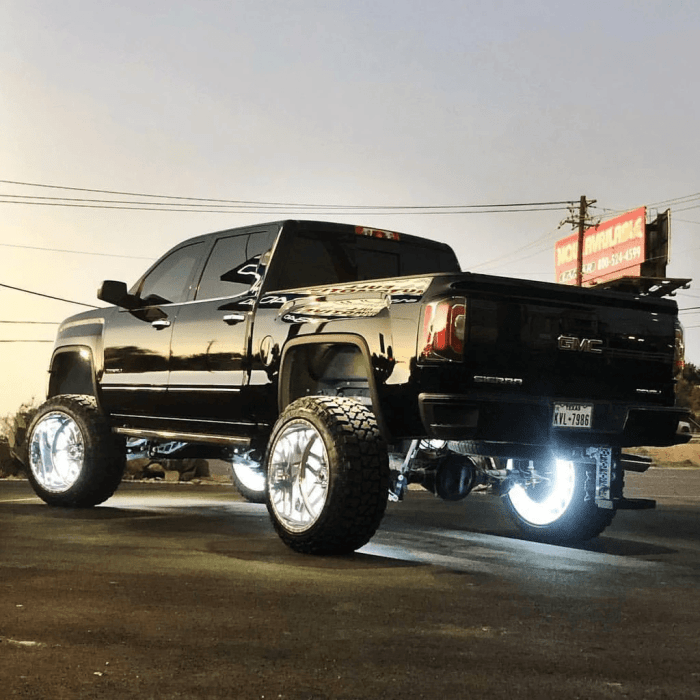 Wheel lights for trucks