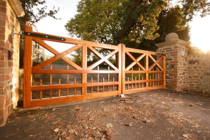 Wood driveway gate