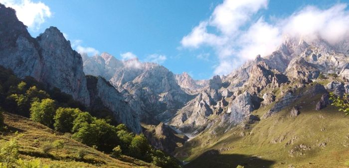 Mountaineering in spain