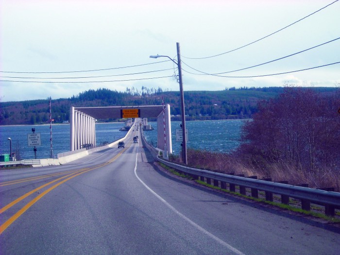 Hood river bridge closure