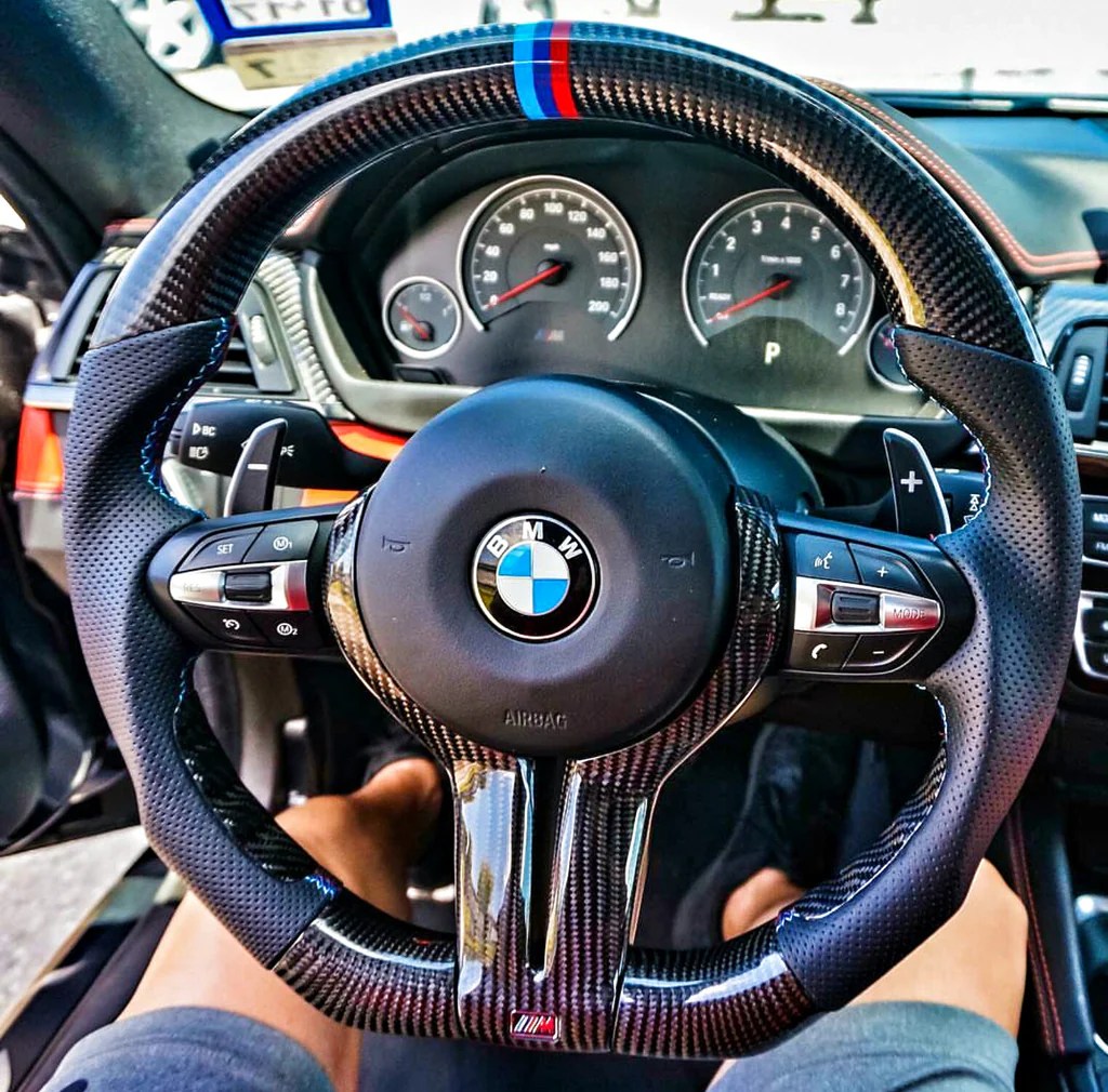 Carbon fiber steering wheel