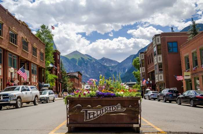 Telluride summer colorado mountain towns most spectacular downtown america mountains things do town beautiful city some checklist denver usa moab