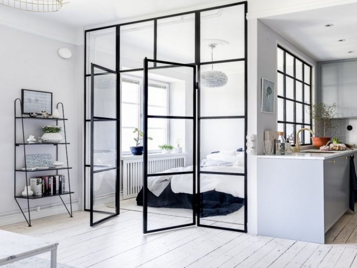 Glass pocket doors