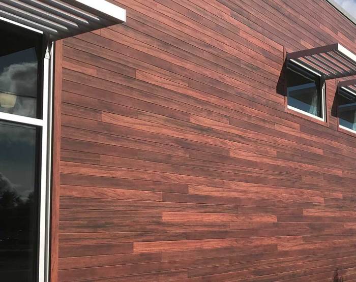 Metal siding that looks like wood