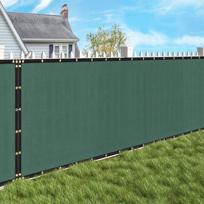 Chain link fence screen