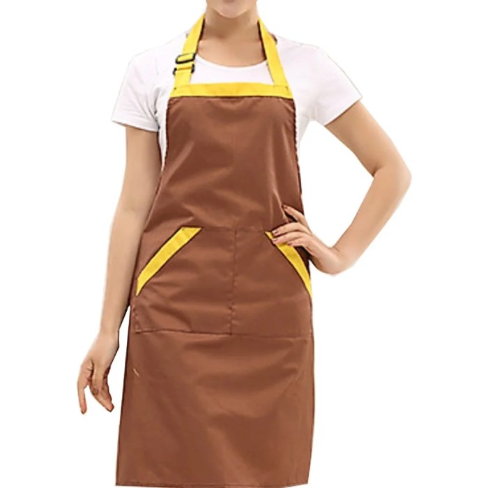 Apron with pockets