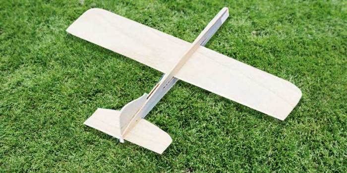 Balsa wood glider