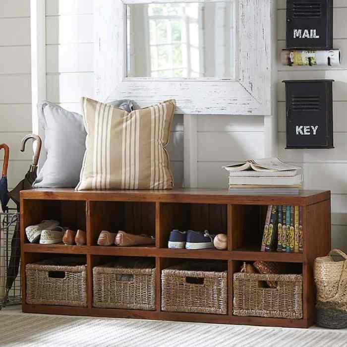 Organize Your Entryway: Hall Tree Bench with Built-in Shelves