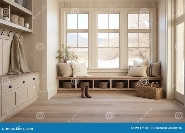 Hall Tree Bench with Built-in Charging Station: A Modern Convenience