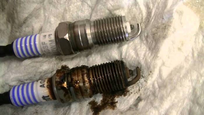 Spark plugs vehicle mobil