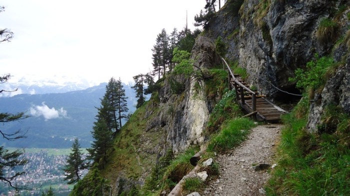 Tallest zugspitze highest austrian worldatlas landscapes overshadows bavarian