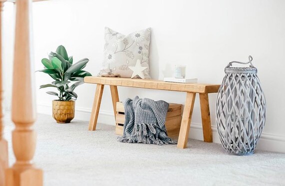 Hall Tree Bench with Weathered Finish: A Rustic and Vintage Appeal