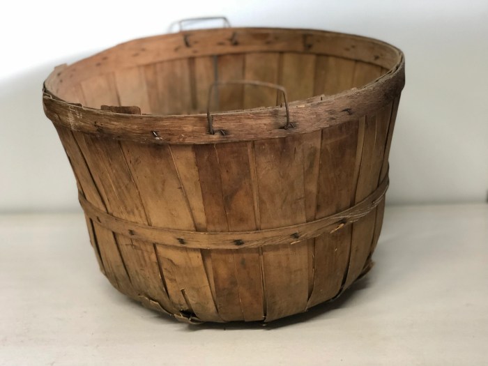 Whan was the thin wood bushel baskets used