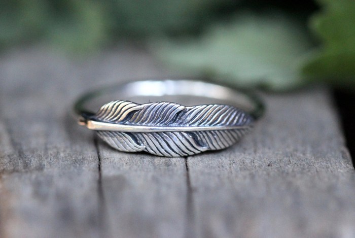 Feather ring