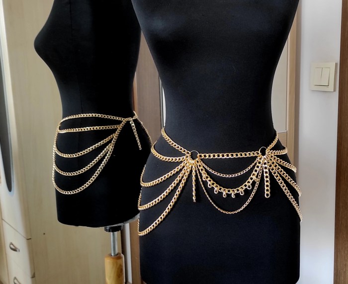 Belt gold chain