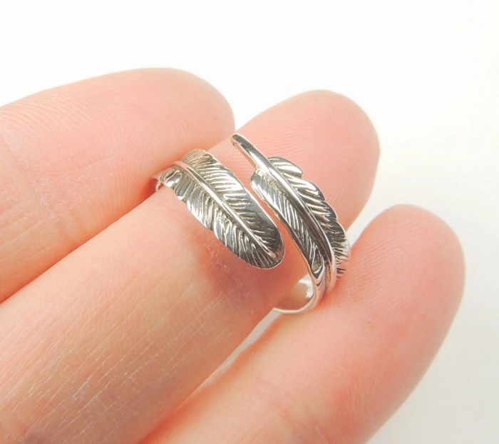 Feather ring