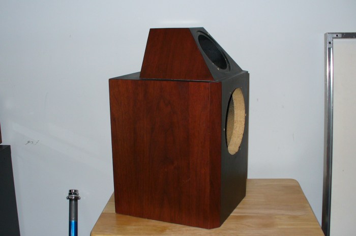 Lee taylor speaker cabinet builder