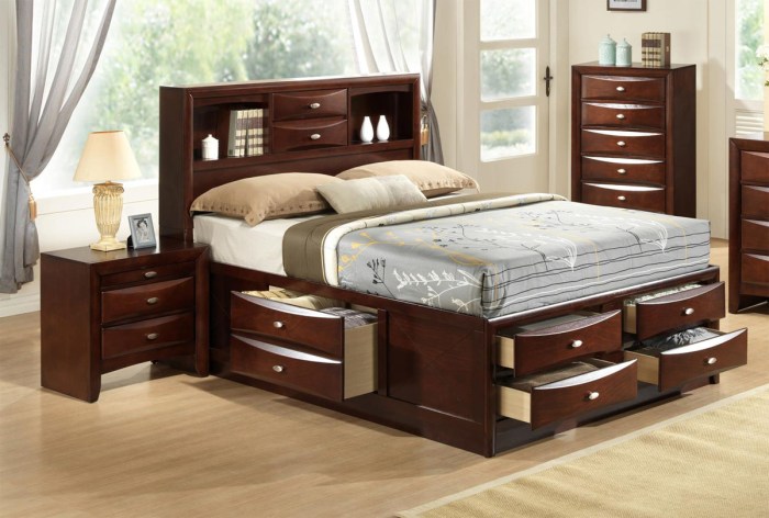 Massive wood bed