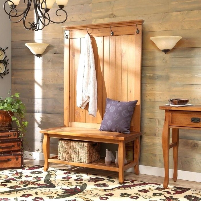 Hall Tree Bench with Weathered Finish: A Rustic and Vintage Appeal