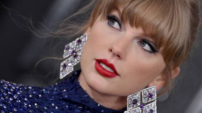 Taylor Swift's Height and Weight: How They Impact Her Self-Esteem