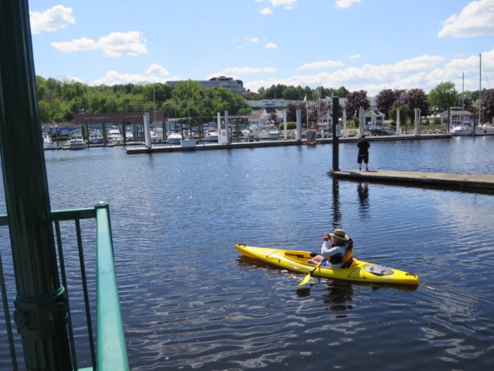 Kayak thames connecticut river